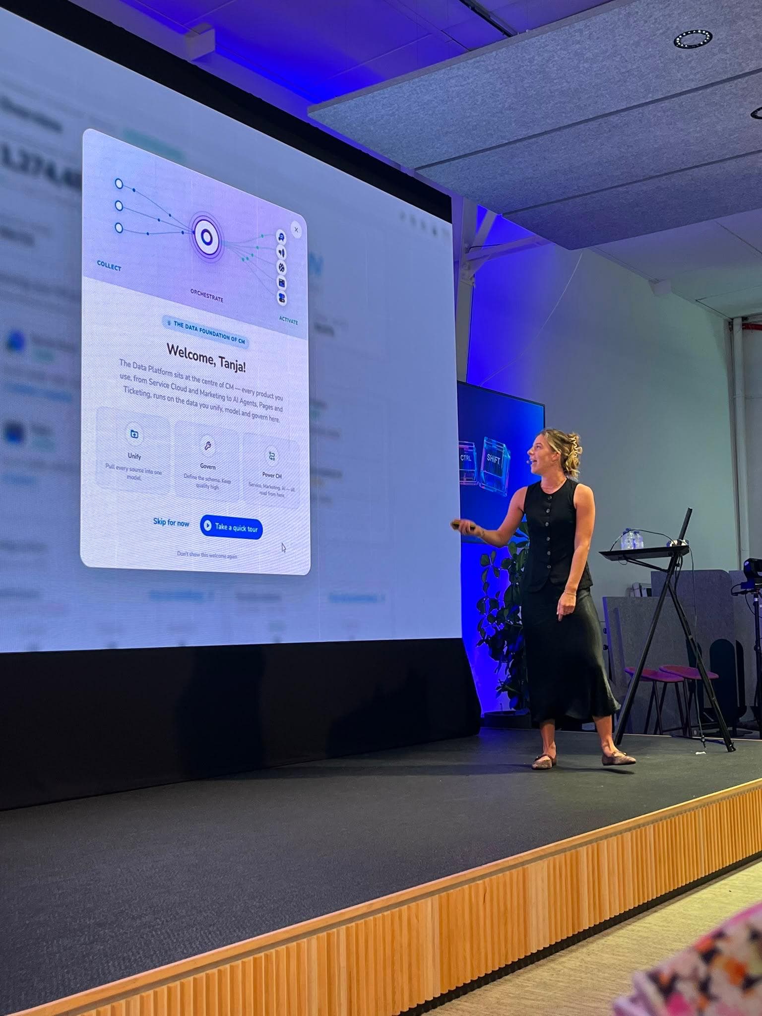 Lonneke presenting at a release event at CM.com