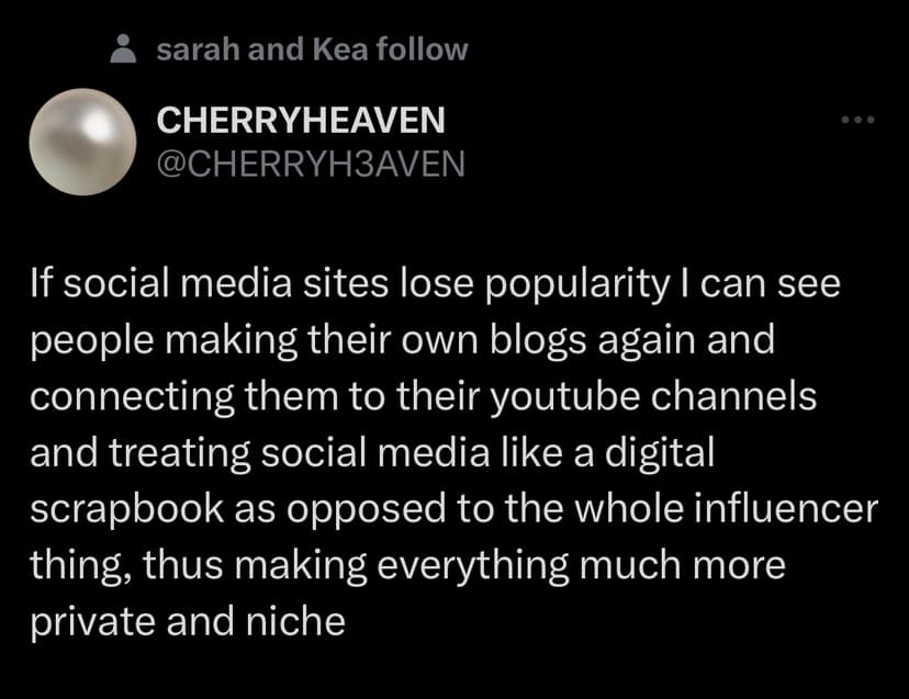 Tweet talking about the movement from big social media platforms to blogs